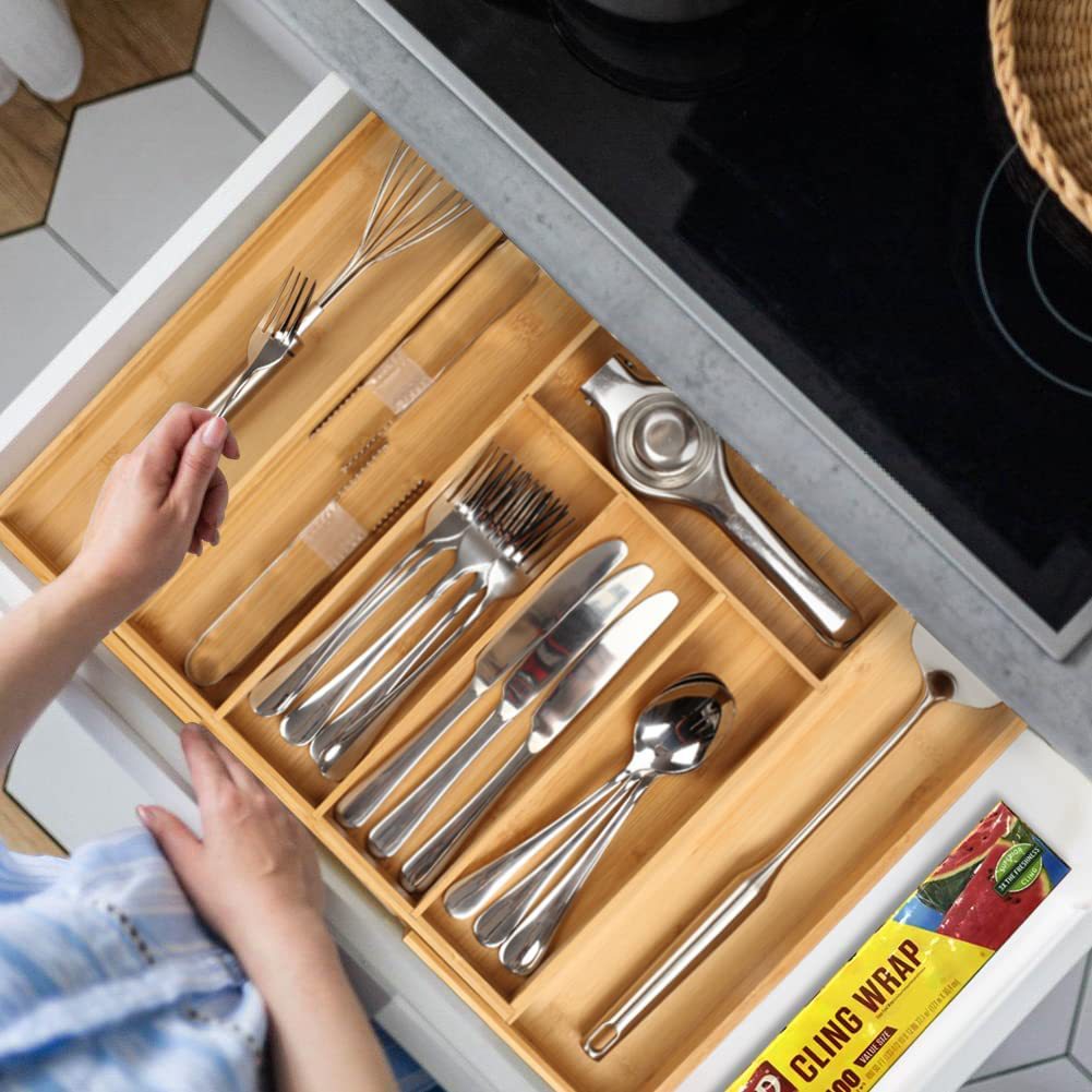 Adjustable chopstick cutlery